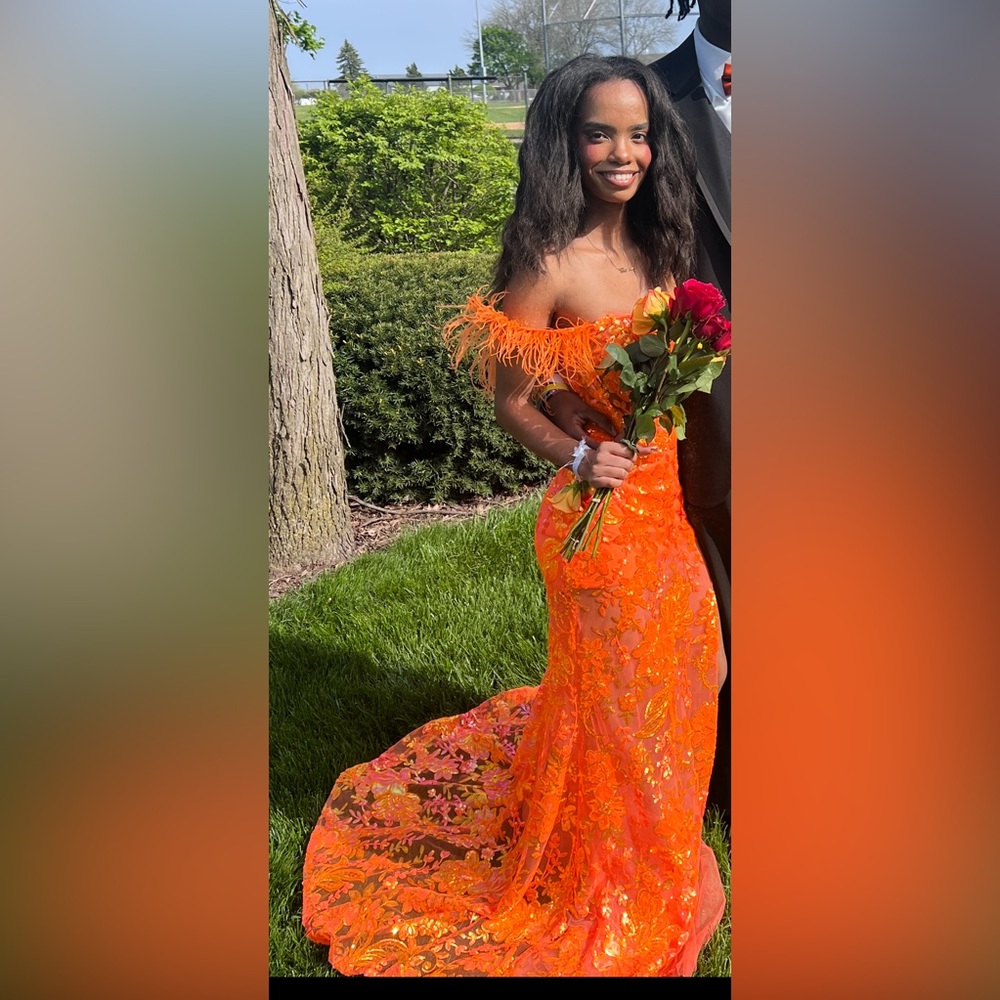 Ellie Wilde FeatherTrim OffShoulder Sequin Prom Dre… Gem